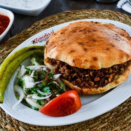 Ekmek Arası Kokoreç