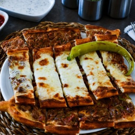 Karışık Pide