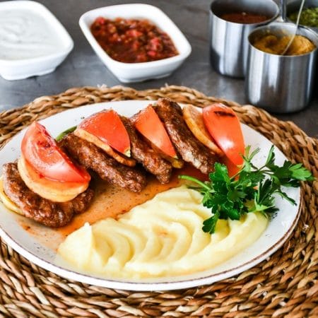 Tepsi Köfte